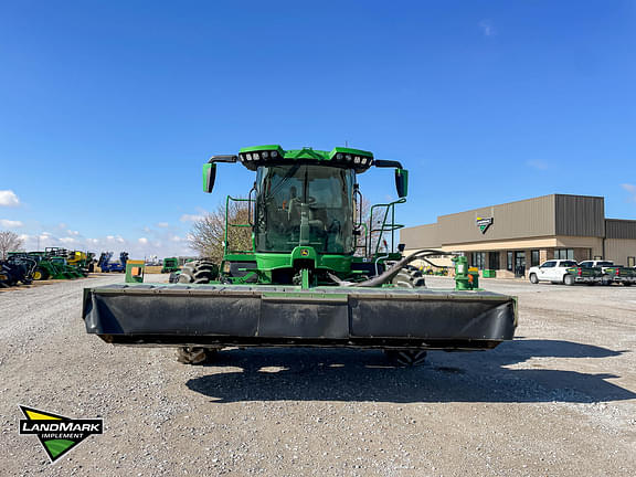 Image of John Deere W235R equipment image 1