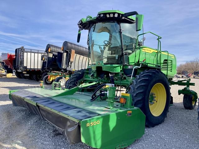 Image of John Deere W235R equipment image 1