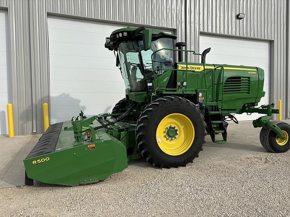 Image of John Deere W235R equipment image 2