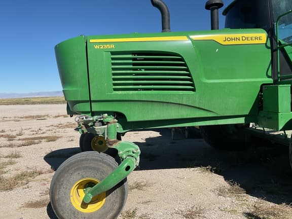 Image of John Deere W235R Primary image
