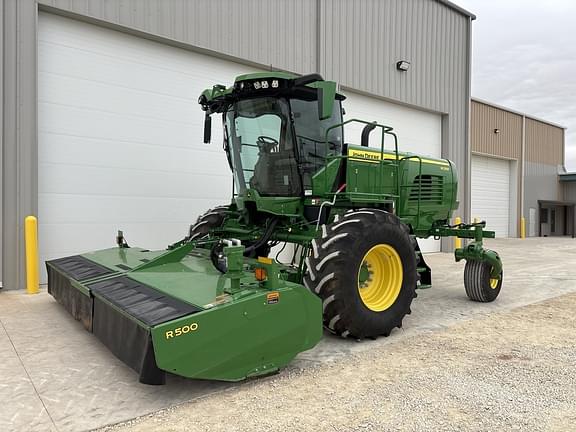 Image of John Deere W235R equipment image 3