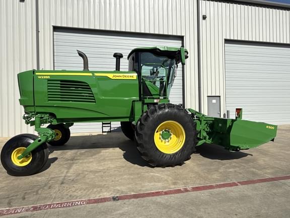 Image of John Deere W235R equipment image 2