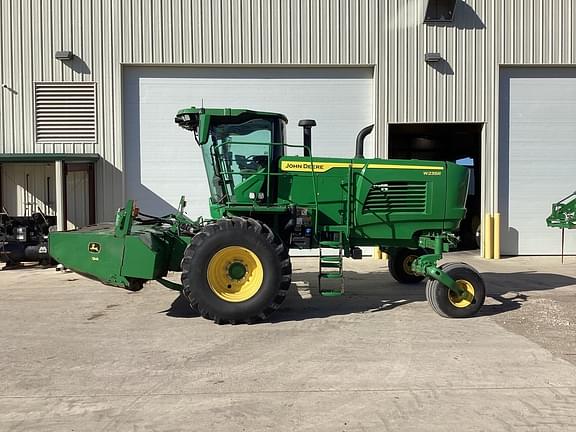 Image of John Deere W235R equipment image 1