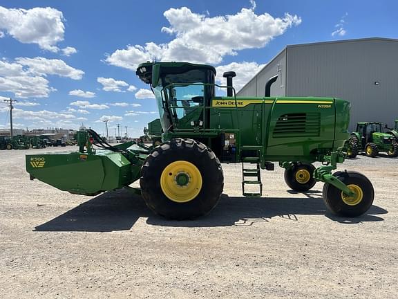 Image of John Deere W235R equipment image 1