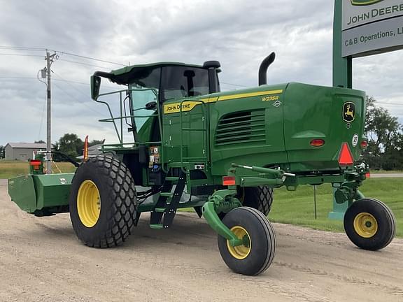 Image of John Deere W235R equipment image 1