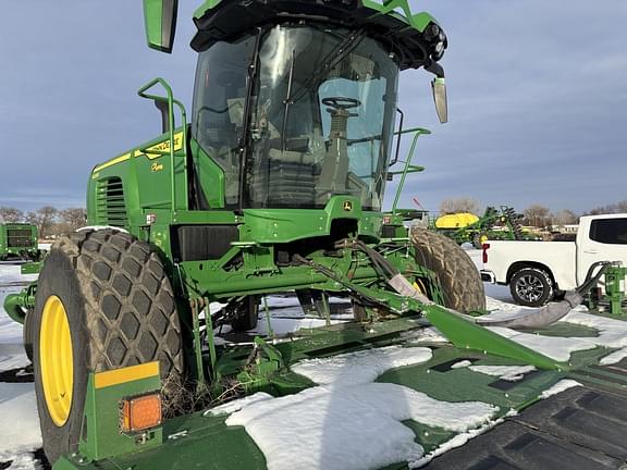 Image of John Deere W235R equipment image 1