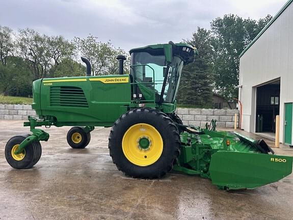 Image of John Deere W235R equipment image 3