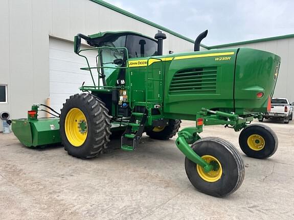 Image of John Deere W235R equipment image 1