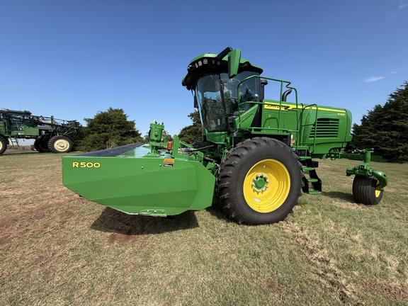Image of John Deere W235R Primary image