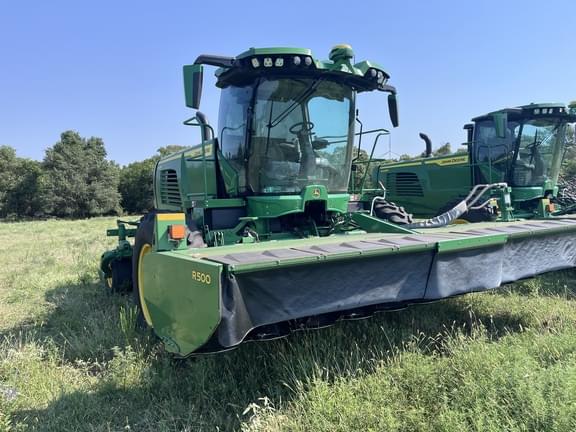 Image of John Deere W235R equipment image 2