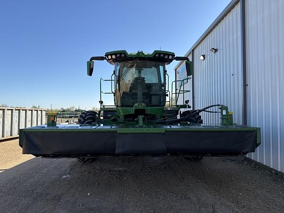 Image of John Deere W235 equipment image 4