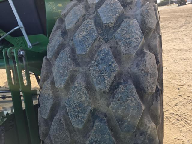 Image of John Deere W260R equipment image 4