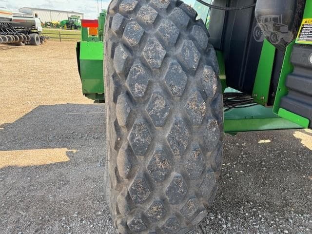 Image of John Deere W260R equipment image 2