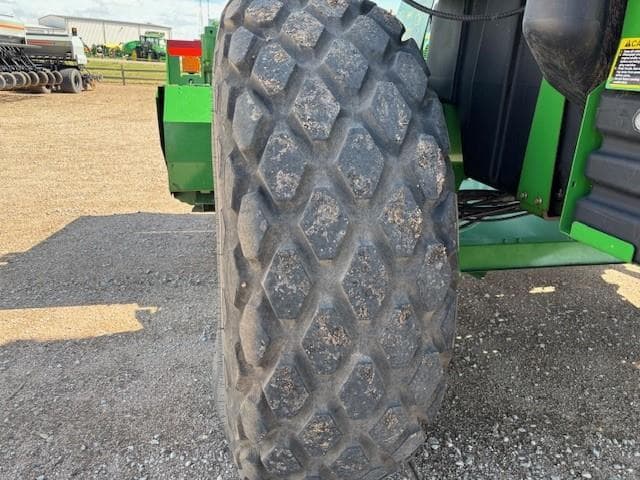 Image of John Deere W260R equipment image 2