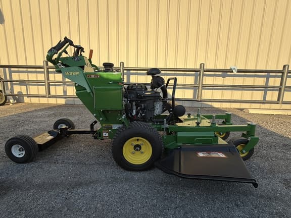 Image of John Deere W36R equipment image 4