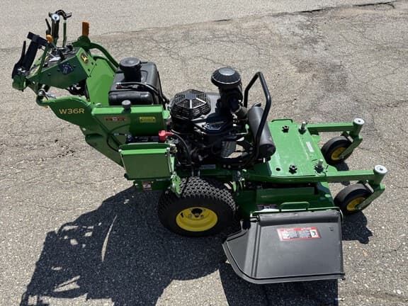 Image of John Deere W36R equipment image 4