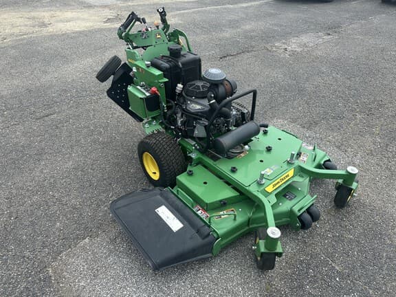 Image of John Deere W48R equipment image 1