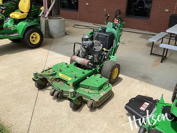 Image of John Deere W52R equipment image 2