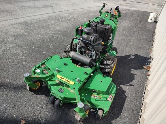 Image of John Deere W52R equipment image 1