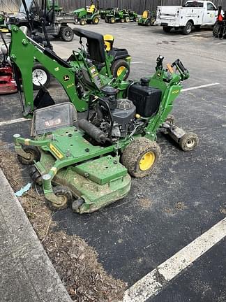 Image of John Deere W52R equipment image 3