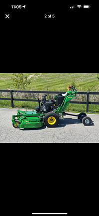 Image of John Deere W52R equipment image 1