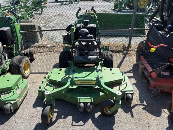 Image of John Deere W52R equipment image 1
