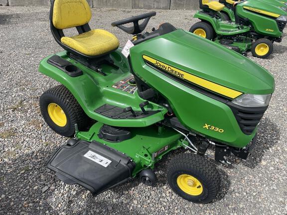 Image of John Deere X330 equipment image 2