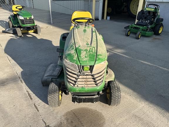 Image of John Deere X330 equipment image 3