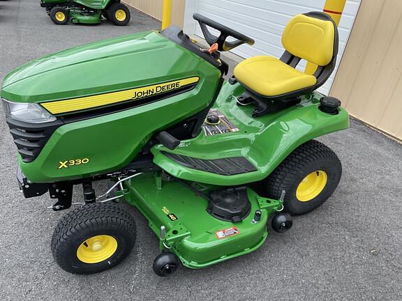 Image of John Deere X330 equipment image 1