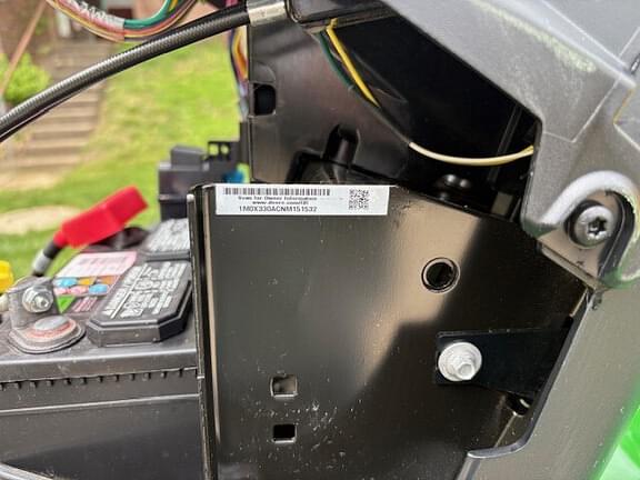 Image of John Deere X330 equipment image 1