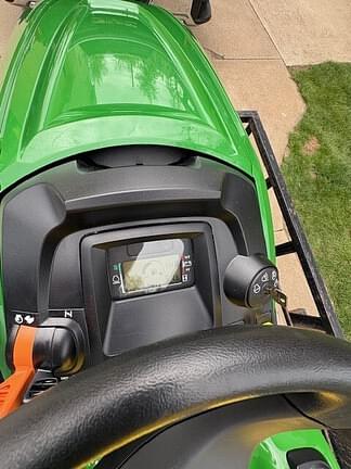 Image of John Deere X330 equipment image 2