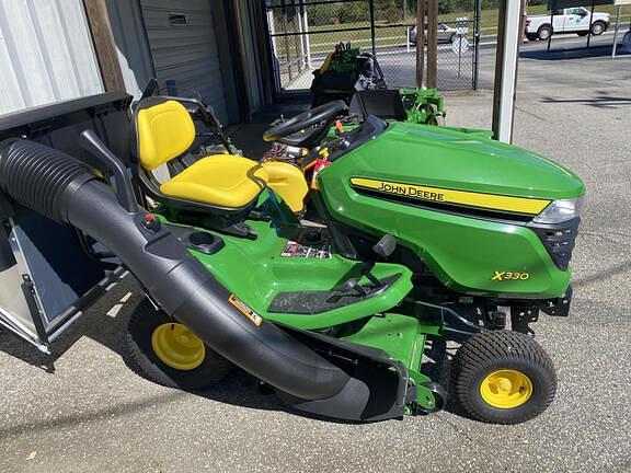 Image of John Deere X330 equipment image 1