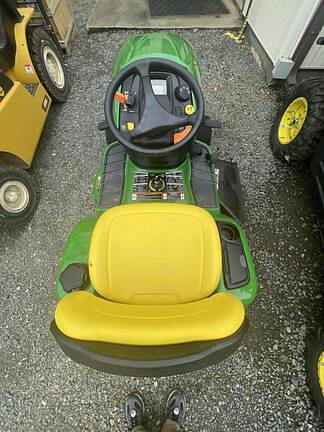 Image of John Deere X330 equipment image 2