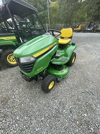 Image of John Deere X330 equipment image 4