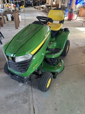 Image of John Deere X330 equipment image 2