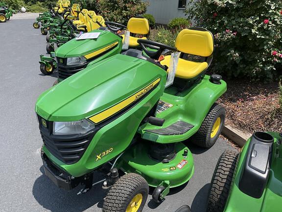 Image of John Deere X330 equipment image 2
