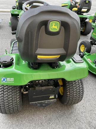 Image of John Deere X330 equipment image 4