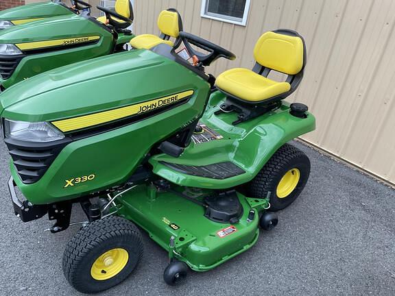 Image of John Deere X330 equipment image 3