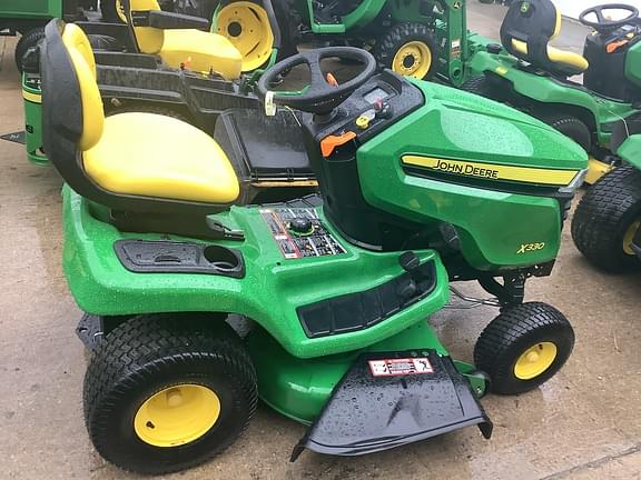 Image of John Deere X330 equipment image 3