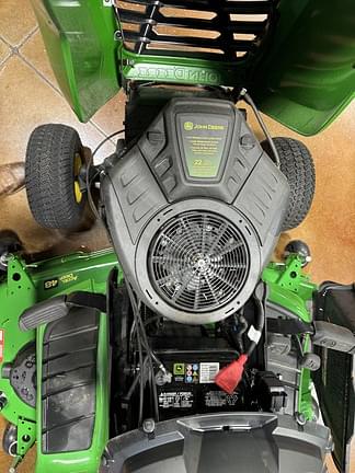 Image of John Deere X330 equipment image 4