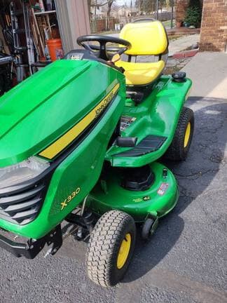 Image of John Deere X330 equipment image 2
