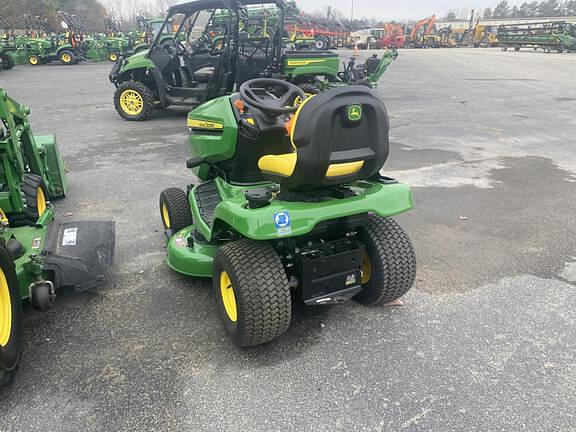 Image of John Deere X330 equipment image 4