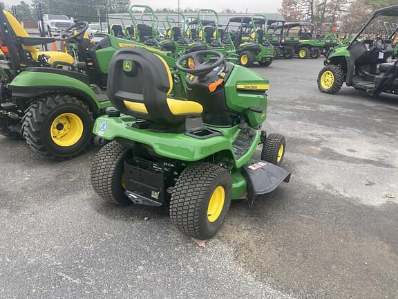 Image of John Deere X330 equipment image 2