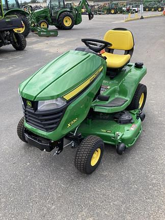 Image of John Deere X330 equipment image 3