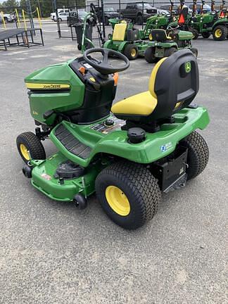 Image of John Deere X330 equipment image 4