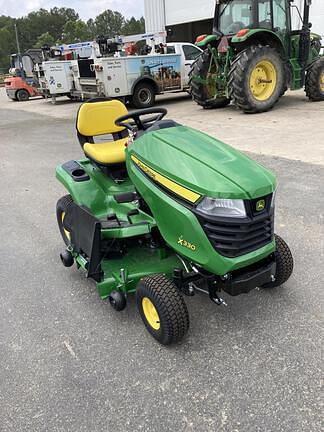 Image of John Deere X330 equipment image 2