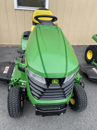 Image of John Deere X330 equipment image 1