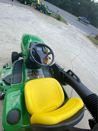 Image of John Deere X350 equipment image 3