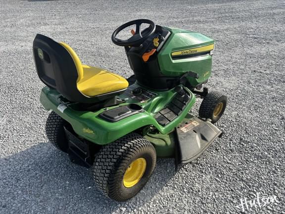Image of John Deere X350 equipment image 4