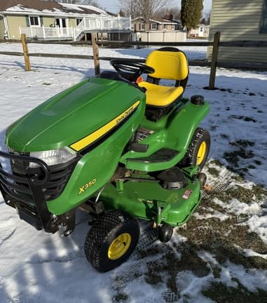Image of John Deere X350 equipment image 1